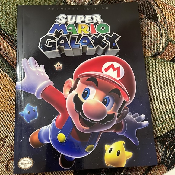 SUPER MARIO GALAXY Premium Edition w/ Poater Official Video Game Guide Book NOS - Picture 3 of 4